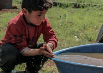 DIRT IS THE IMMUNE SYSTEM’S BEST FRIEND! LET YOUR KIDS PLAY IN IT!